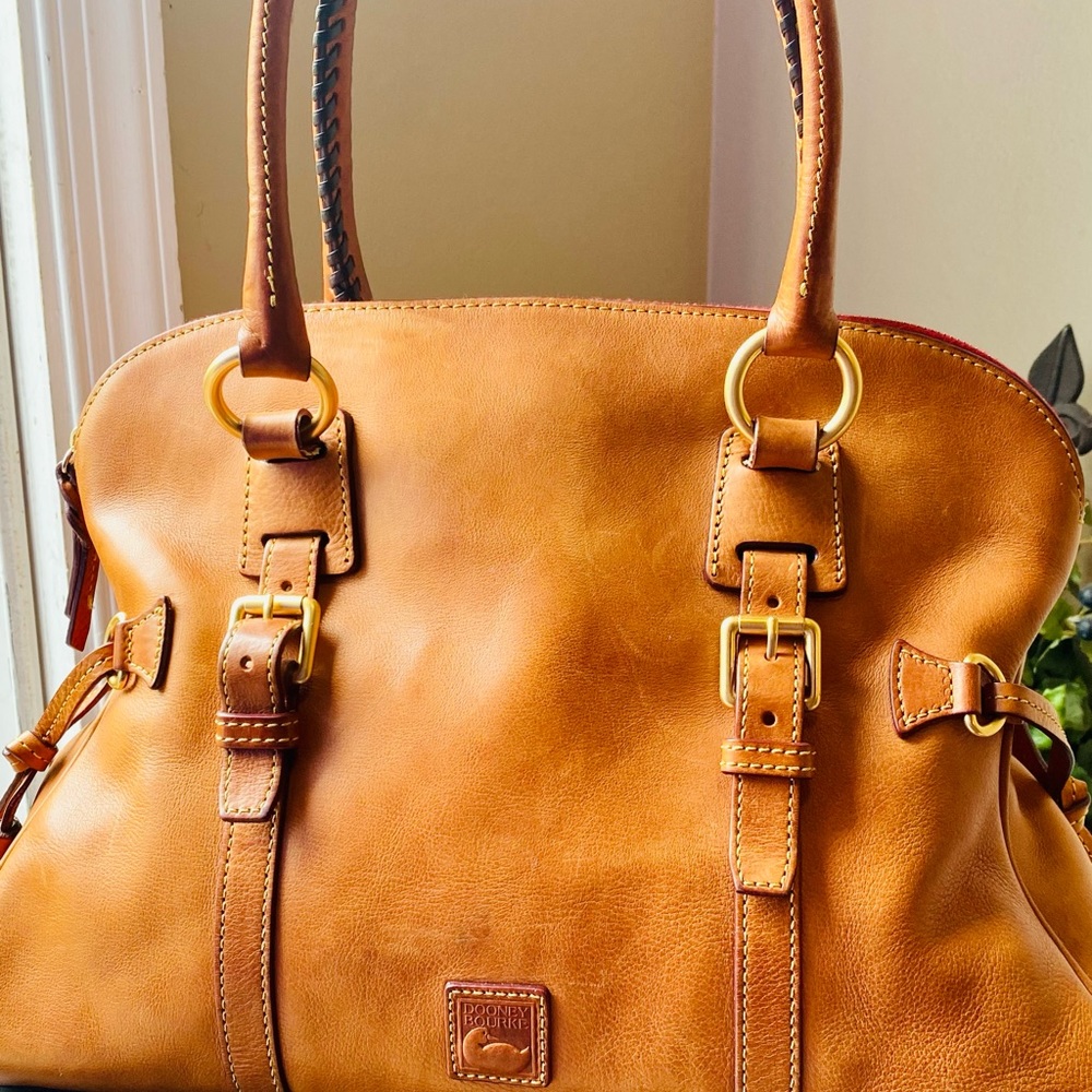 Dooney&Bourke saddle leather tote